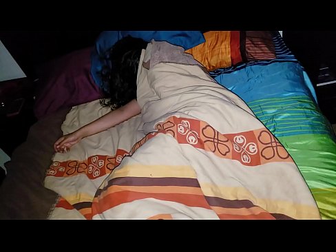 ❤️ ناتنی در حالی که نامادری جوانش را می خوابد سرزنش می کند. ❤ پورنو vk در fa.sayhentai.ru
